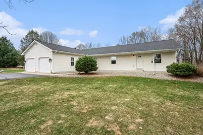 152 W D Avenue, Kalamazoo, MI 49009 - Photo 2