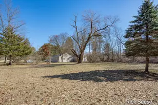 1711 Alden Nash Ave SE, Lowell, MI 49331 - Photo 4