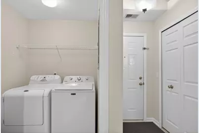 758 W Barrington Circle, Jackson, MI 49203 - Photo 10