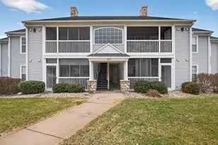 758 W Barrington Cir, Jackson, MI 49203 - Photo 1