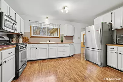 510 W Fargo Street, Ionia, MI 48846 - Photo 6