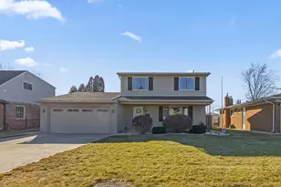 34665 Esper Dr, Sterling Heights, MI 48312 - Photo 2
