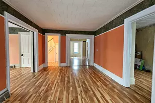 1113 E Cass St, Albion, MI 49224 - Photo 6
