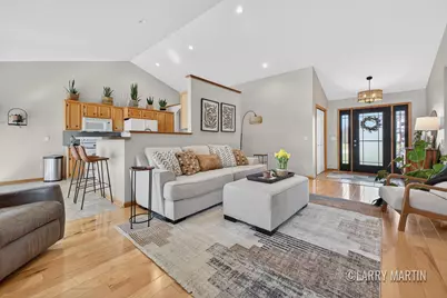 4230 Del Mar Court SW, Wyoming, MI 49418 - Photo 4