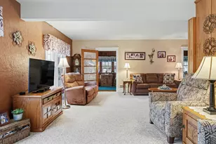 220 N Douglas St, Bronson, MI 49028 - Photo 8