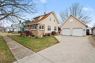 220 N Douglas St, Bronson, MI 49028 - Photo 2