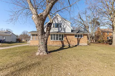 1643 Aberdeen Street NE, Grand Rapids, MI 49505 - Photo 2