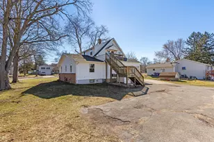 1643 Aberdeen St NE, Grand Rapids, MI 49505 - Photo 38