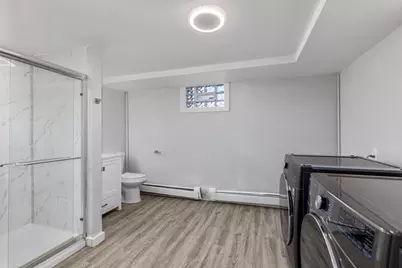 1643 Aberdeen Street NE, Grand Rapids, MI 49505 - Photo 32