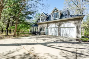 3040 Dunes Valley Path, Stevensville, MI 49127 - Photo 4