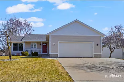 812 N Valley Avenue, Fremont, MI 49412 - Photo 1