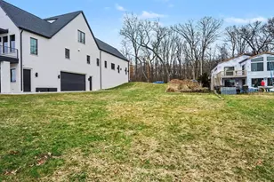 1605 S Crooked Lake Dr, Kalamazoo, MI 49009 - Photo 16