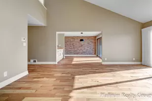 15762 Prospect Point Dr, Spring Lake, MI 49456 - Photo 18