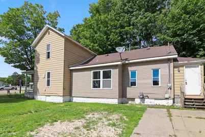 112 Howard Street, Cadillac, MI 49601 - Photo 4