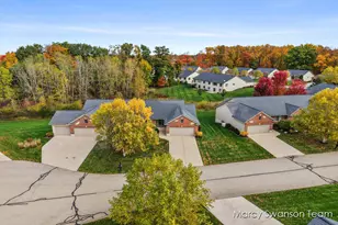 279 Aleigha Ct NW, Grand Rapids, MI 49534 - Photo 44