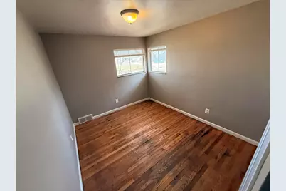 8134 Hudson Avenue, Warren, MI 48089 - Photo 8