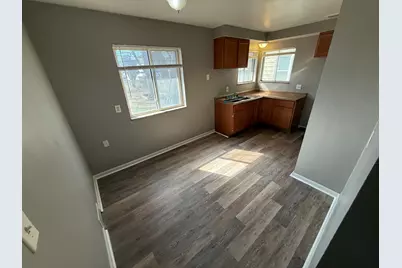 8134 Hudson Avenue, Warren, MI 48089 - Photo 10