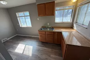 8134 Hudson Ave, Warren, MI 48089 - Photo 12