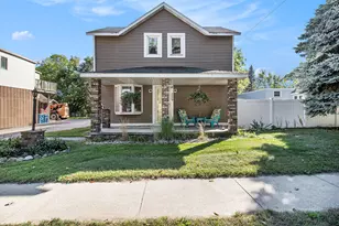 259 5th Ave, Manistee, MI 49660 - Photo 1