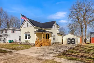 310 W Adams St, Homer, MI 49245 - Photo 1