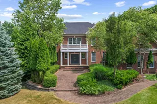 2086 Autumn Hill Dr, Ann Arbor, MI 48103 - Photo 2