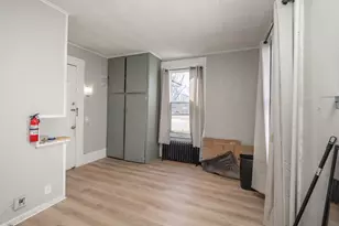 830 W Main St, Kalamazoo, MI 49006 - Photo 4