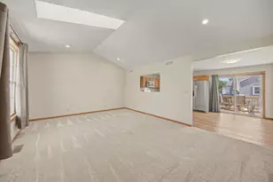 115 Sussex Pl, Brooklyn, MI 49230 - Photo 4