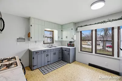 408 Brady Street NW, Comstock Park, MI 49321 - Photo 14