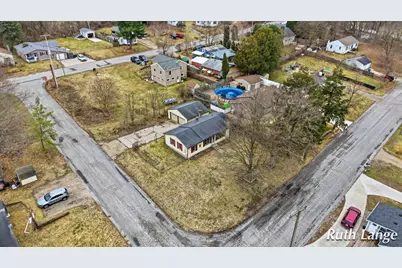 408 Brady Street NW, Comstock Park, MI 49321 - Photo 24