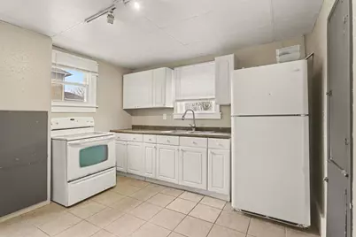 210 W Bennett Street, Three Rivers, MI 49093 - Photo 14