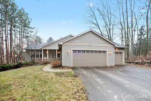 7987 Tiffany Ave NE, Rockford, MI 49341 - Photo 2