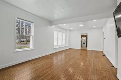 234 W Pleasant Street, Watervliet, MI 49098 - Photo 16