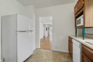 234 W Pleasant St, Watervliet, MI 49098 - Photo 8