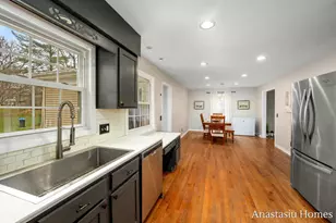 2244 Woodlawn Ave SE, Grand Rapids, MI 49546 - Photo 12