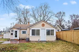 1403 Matilda St NE, Grand Rapids, MI 49503 - Photo 2