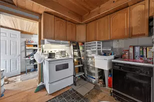7559 Toepfer Rd, Warren, MI 48091 - Photo 12