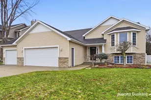 5211 Virginia Ln SW, Wyoming, MI 49418 - Photo 2