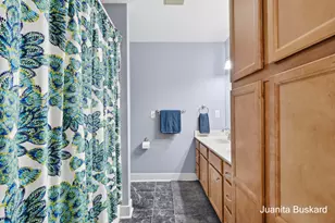 5211 Virginia Ln SW, Wyoming, MI 49418 - Photo 22