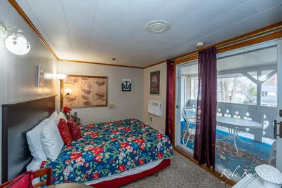 104 W Houghton Lake Drive, Prudenville, MI 48651 - Photo 36