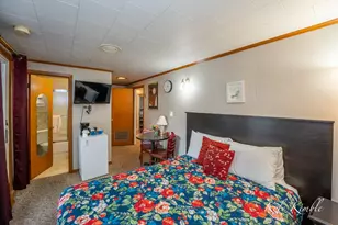 104 W Houghton Lake Dr, Prudenville, MI 48651 - Photo 46