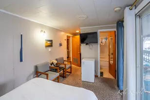 104 W Houghton Lake Dr, Prudenville, MI 48651 - Photo 38