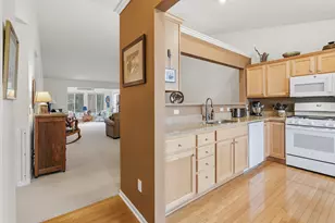 1362 Tanager Ln, Kalamazoo, MI 49009 - Photo 8