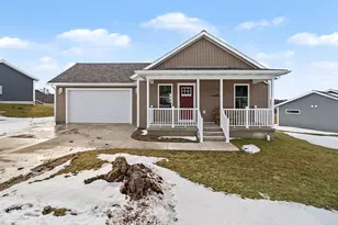 261 Stonecrest Dr, Shelby, MI 49455 - Photo 1