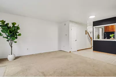 709 Garland Circle #A, Kalamazoo, MI 49008 - Photo 4