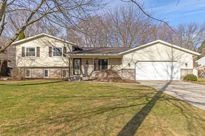 1335 Sierra Avenue NW, Grand Rapids, MI 49534 - Photo 1