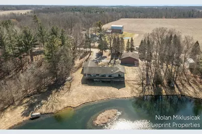 15342 W Almy, Howard City, MI 49329 - Photo 2