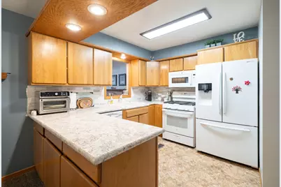 3351 Perry Avenue SW, Wyoming, MI 49519 - Photo 12