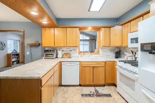 3351 Perry Ave SW, Wyoming, MI 49519 - Photo 16