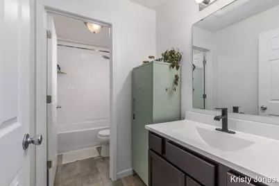 426 Oak View Drive, Middleville, MI 49333 - Photo 14