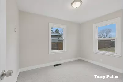 825 Stevens Street, Muskegon, MI 49442 - Photo 10